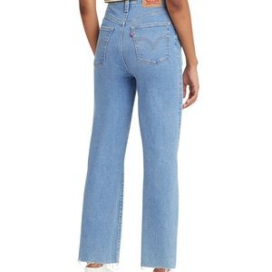 Women’s Ribcage straight Ankle Jeans